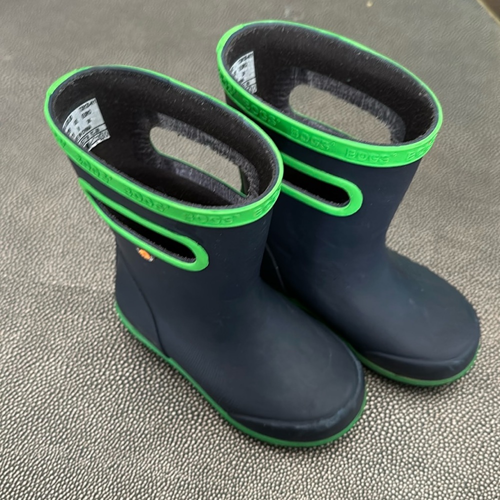 Bogs toddler rain boots size 8c
